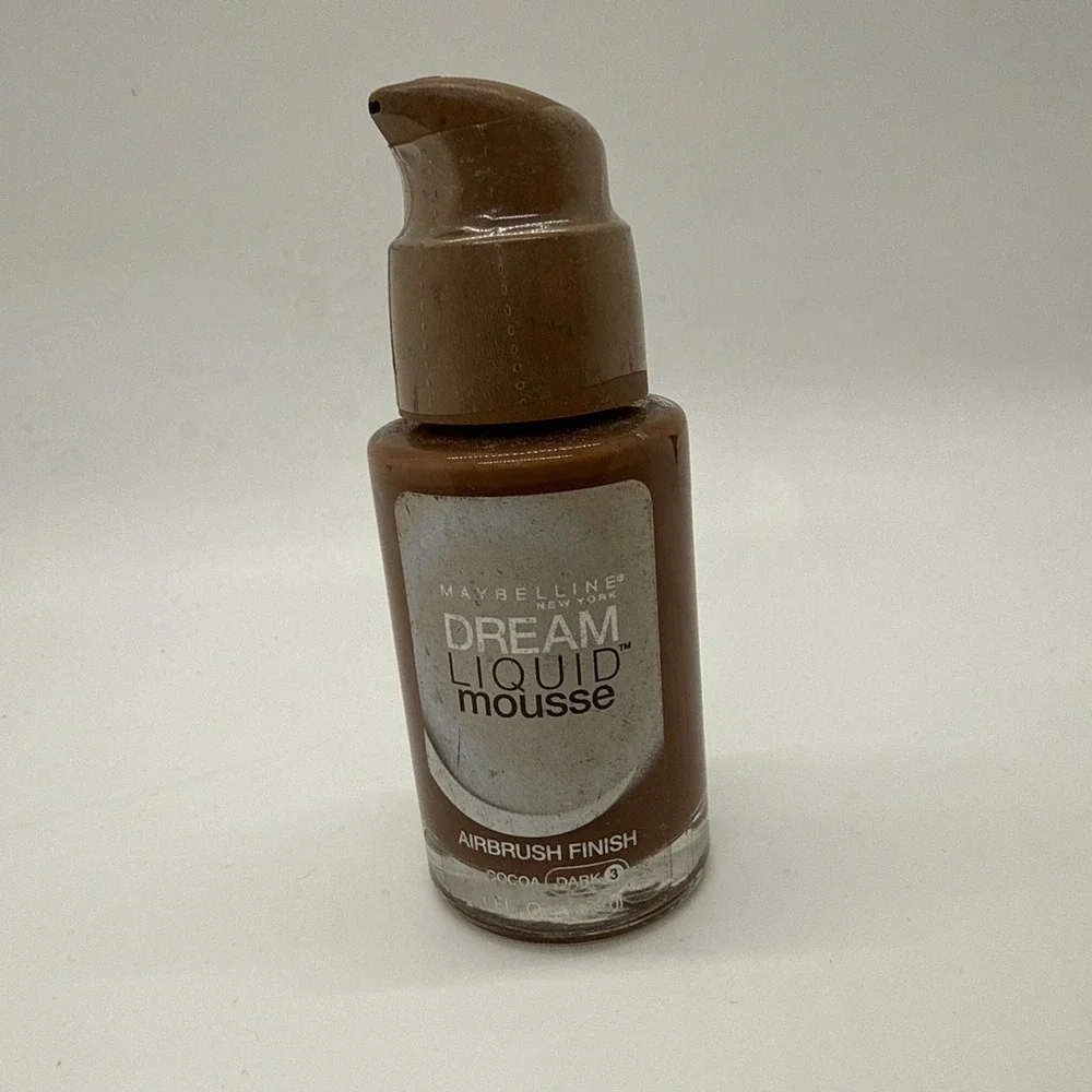 Maybelline Dream Liquid Mousse Airbrush Finish - Cocoa Dark 3 - NEW SEALED